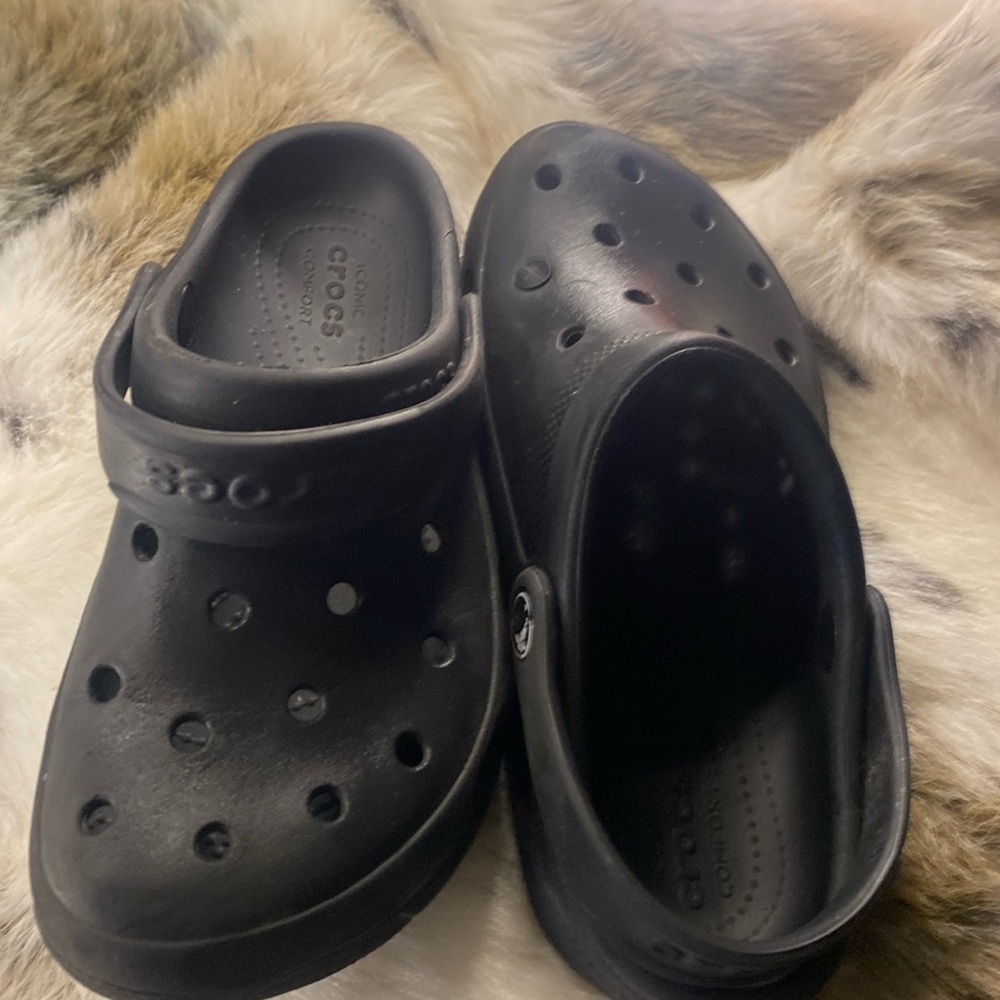 Black crocs for sale